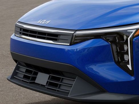 New 2026 Kia K4 LXS image 13