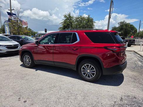 Used 2023 Chevrolet Traverse LT FWD image 12