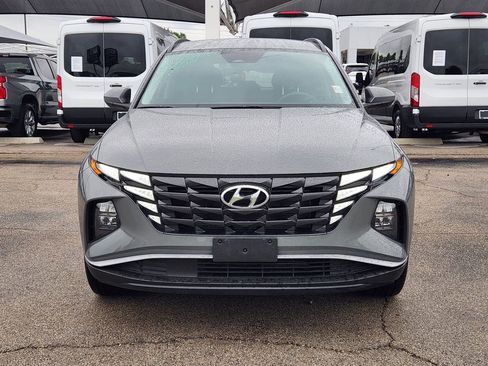 Used 2024 Hyundai Tucson SEL FWD image 2