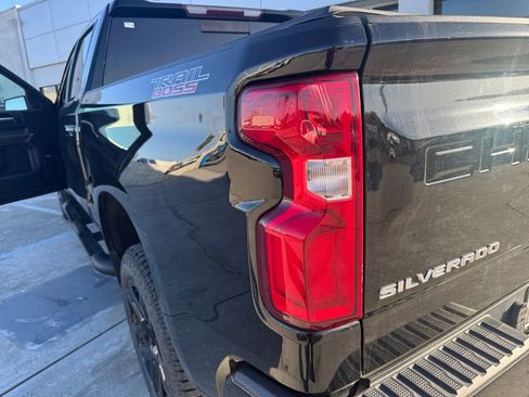 Used 2021 Chevrolet Silverado 1500 LT Trail Boss image 35