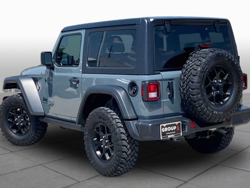 Used 2025 Jeep Wrangler Sport AWD/4WD image 10