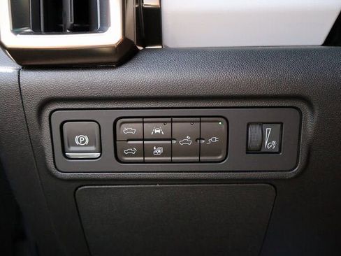 New 2025 GMC Hummer EV 2X w/ LPO, Dark Essentials Package AWD/4WD image 25
