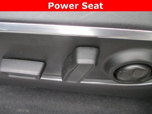 Used 2024 Jeep Wagoneer Series II image 30