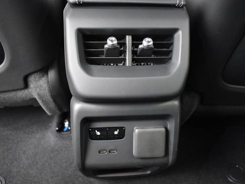 New 2026 Cadillac Optiq Sport 2 image 31