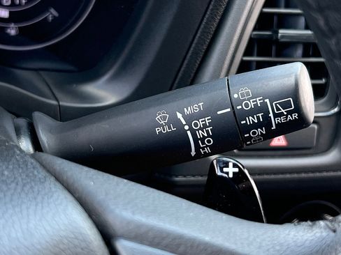 Used 2022 Honda HR-V Sport image 16