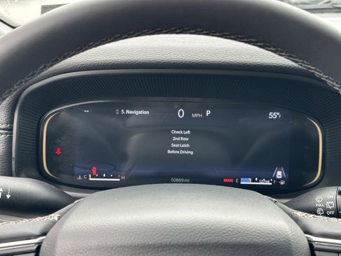 Used 2024 Jeep Wagoneer Series II w/ Flexible Seating Group image 22