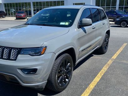 Used 2020 Jeep Grand Cherokee Altitude