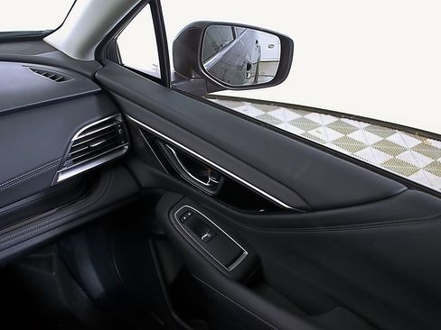 Used 2025 Subaru Outback Touring XT image 19