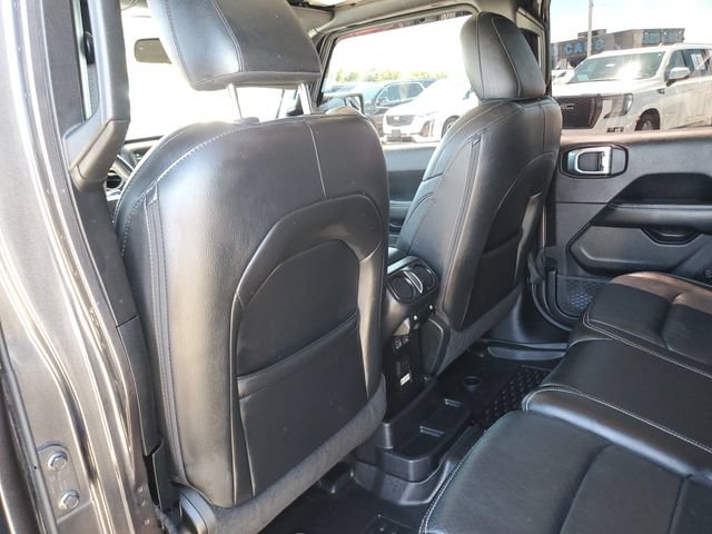 Used 2018 Jeep Wrangler Unlimited Sahara w/ Safety Group AWD/4WD image 26