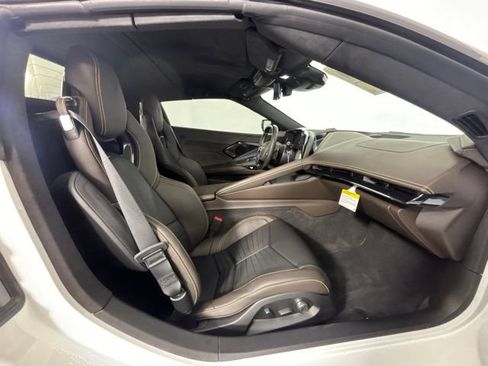 Used 2024 Chevrolet Corvette Stingray Premium Cpe w/ Z51 Performance Package RWD image 24