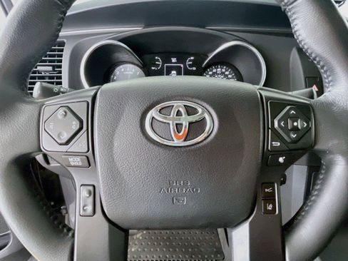 Used 2022 Toyota Sequoia TRD Sport AWD/4WD image 14