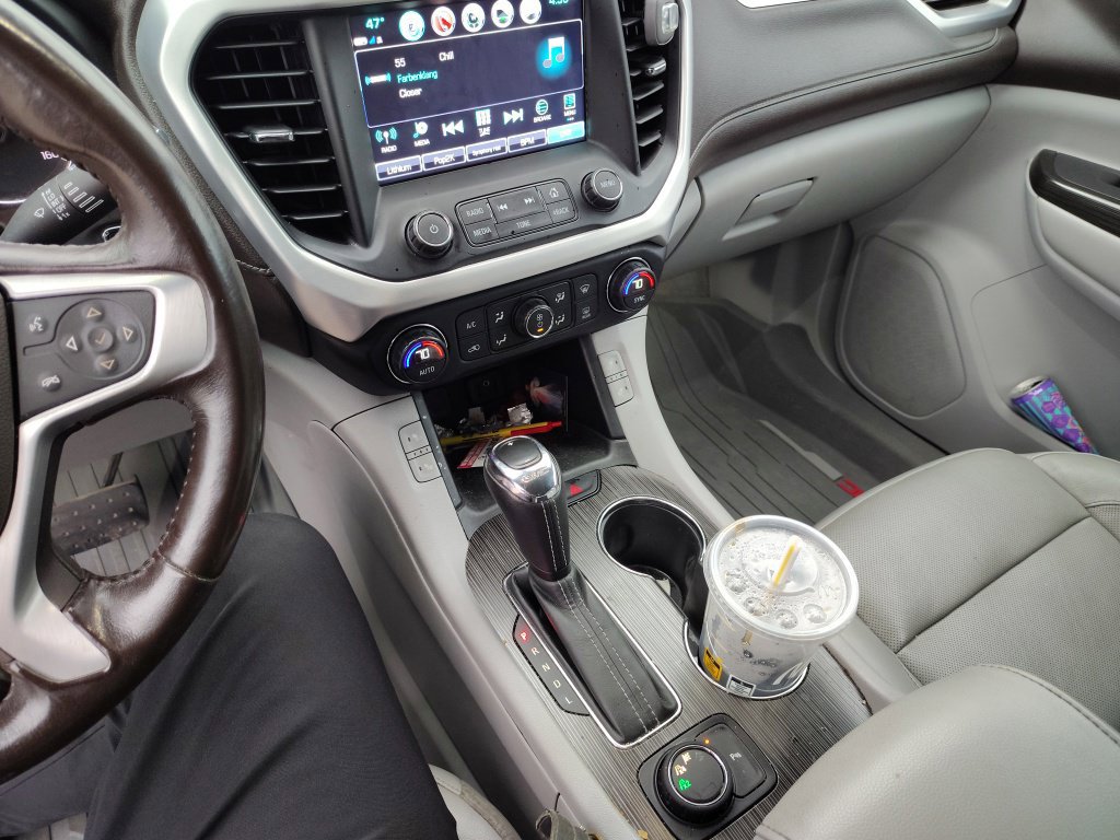 Used 2017 GMC Acadia SLT AWD/4WD image 23