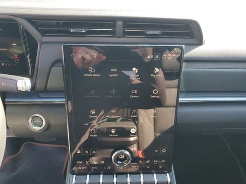 New 2026 GMC Terrain AT4 w/ Convenience Package III image 35