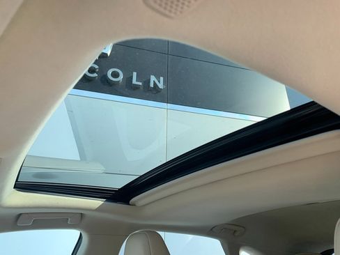 Used 2019 Lexus RX 450h AWD image 24