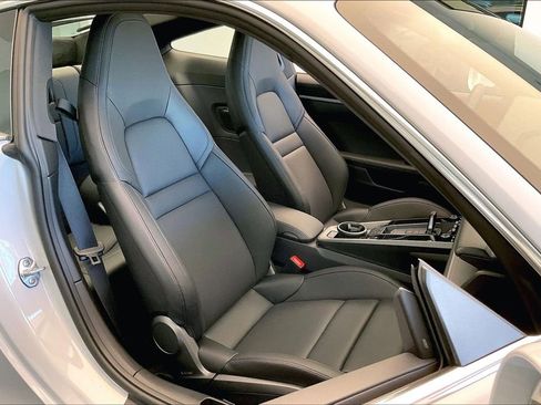 Certified 2024 Porsche 911 Carrera image 7