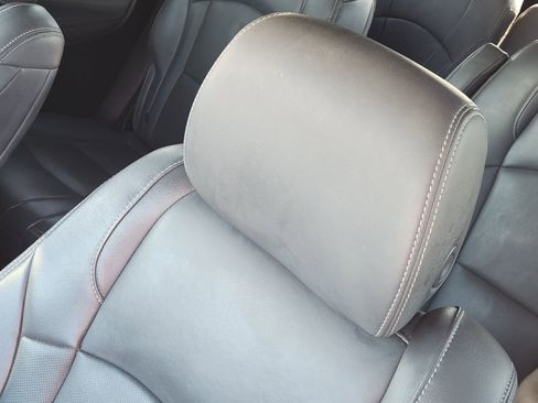 Used 2022 Buick Enclave Premium image 15