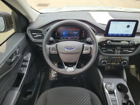 Certified 2026 Ford Escape Active w/ Cold Weather Package FWD image 11