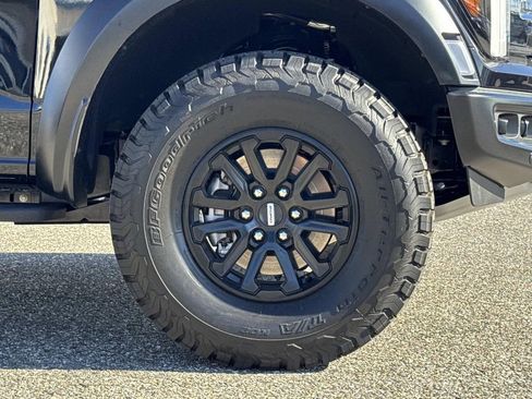 Certified 2025 Ford F150 Raptor image 31