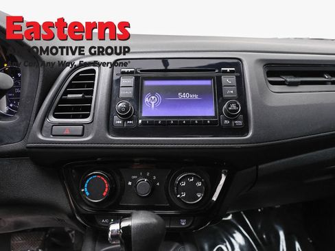 Used 2016 Honda HR-V LX image 11