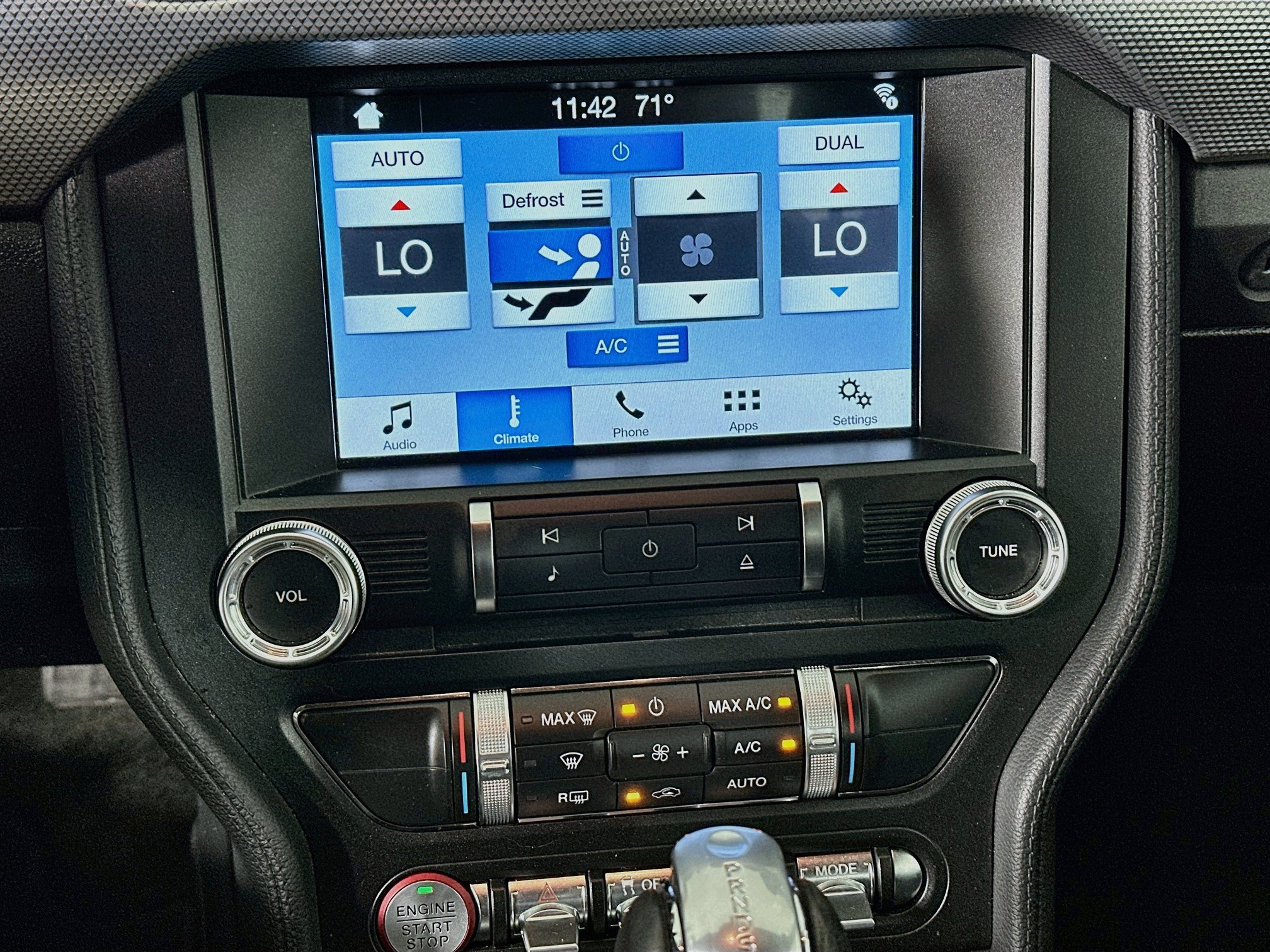 Used 2018 Ford Mustang Coupe w/ Equipment Group 101A RWD image 22