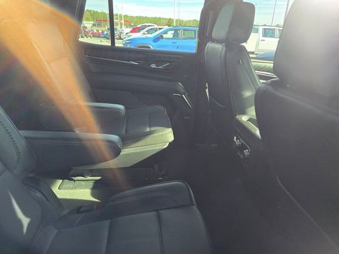 Used 2023 GMC Yukon Denali w/ LPO, Floor Liner Package image 4