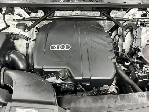 Certified 2024 Audi Q5 2.0T Premium AWD/4WD image 25