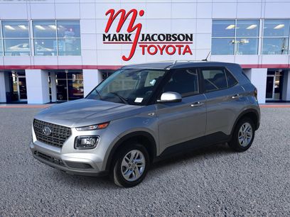 Used 2024 Hyundai Venue SE