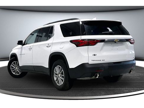 Used 2023 Chevrolet Traverse LT AWD/4WD image 13
