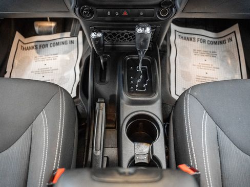 Used 2017 Jeep Wrangler Unlimited Sahara w/ Connectivity Group image 35