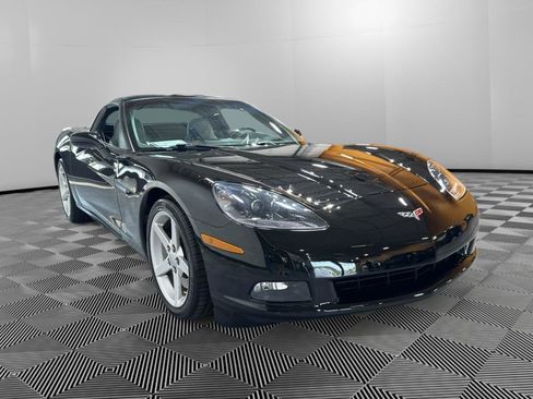 Used 2005 Chevrolet Corvette Coupe w/ Preferred Equipment Group RWD image 7