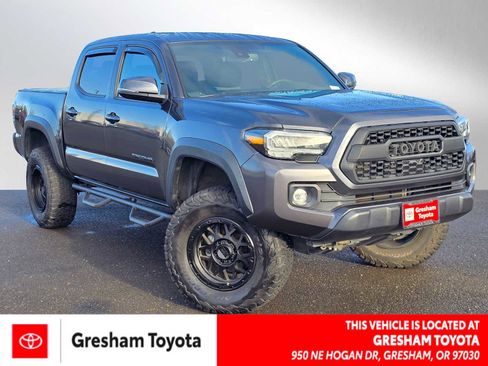 Used 2020 Toyota Tacoma TRD Off-Road image 1