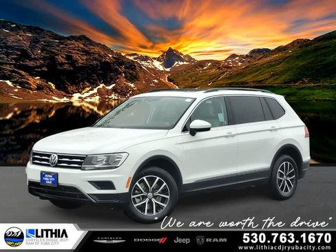 Used 2021 Volkswagen Tiguan SE w/ Panoramic Sunroof Package image 1