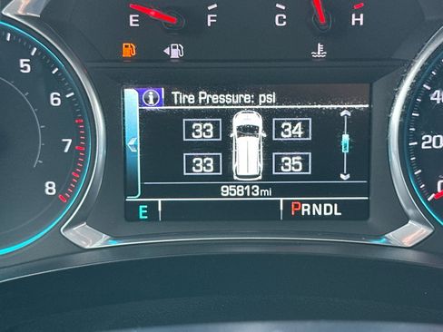 Used 2018 Chevrolet Traverse LT AWD/4WD image 39
