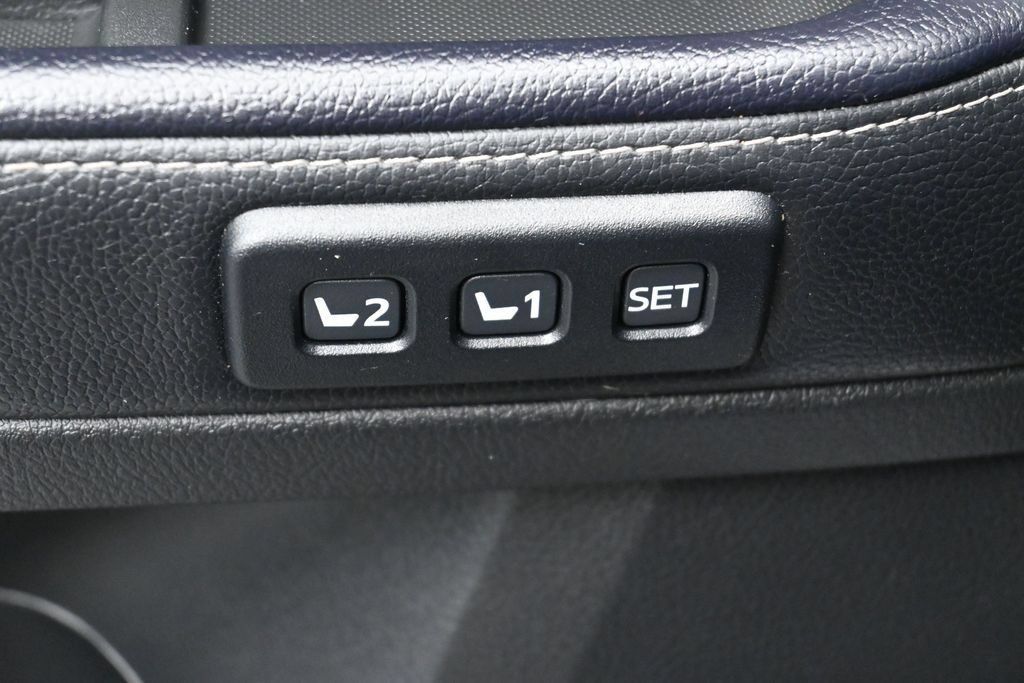 Certified 2024 Toyota 4Runner Limited AWD/4WD image 12