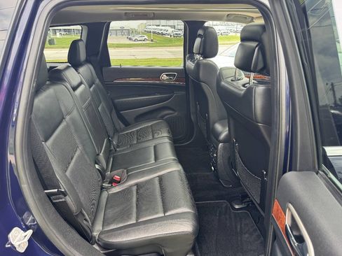 Used 2013 Jeep Grand Cherokee Limited w/ Luxury Group II AWD/4WD image 13