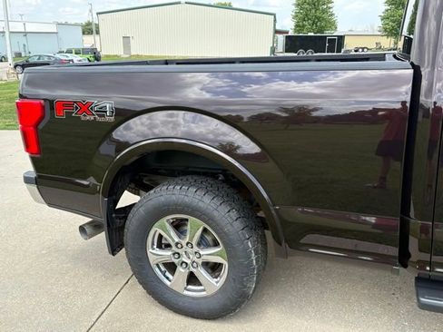 Used 2019 Ford F150 Lariat w/ Equipment Group 502A Luxury AWD/4WD image 4
