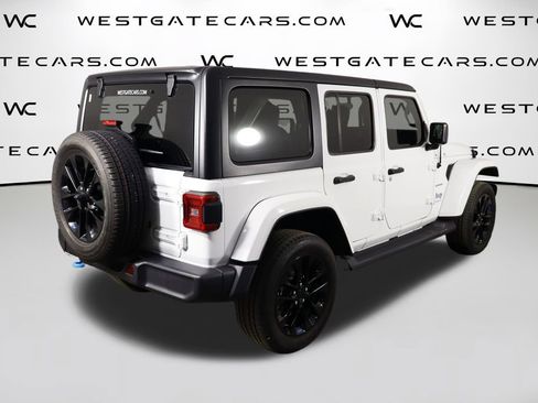 Used 2023 Jeep Wrangler Unlimited Sahara w/ Cold Weather Group AWD/4WD image 48