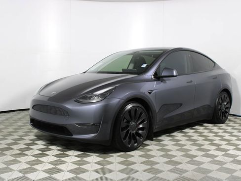 Used 2023 Tesla Model Y Performance image 25