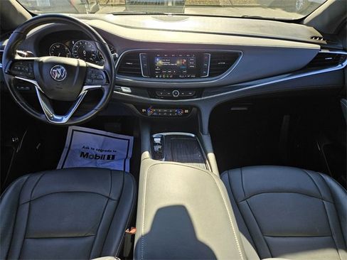 Used 2024 Buick Enclave Premium image 13