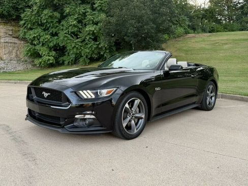 Used 2015 Ford Mustang GT Premium RWD image 1