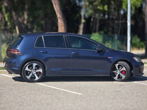 Used 2017 Volkswagen GTI Autobahn image 7