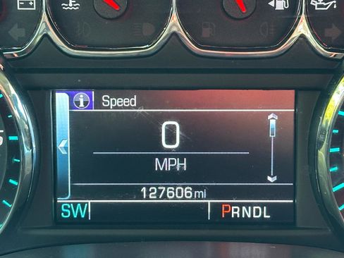 Used 2018 Chevrolet Silverado 1500 LT w/ All Star Edition AWD/4WD image 18