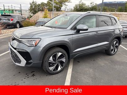 New 2025 Volkswagen Taos SE