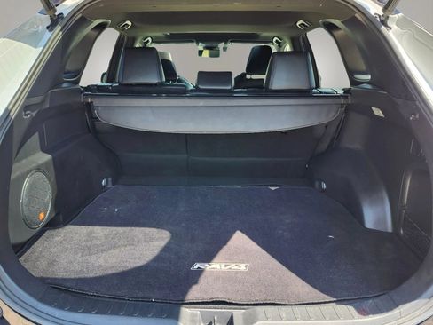 Used 2019 Toyota RAV4 XSE AWD/4WD image 19