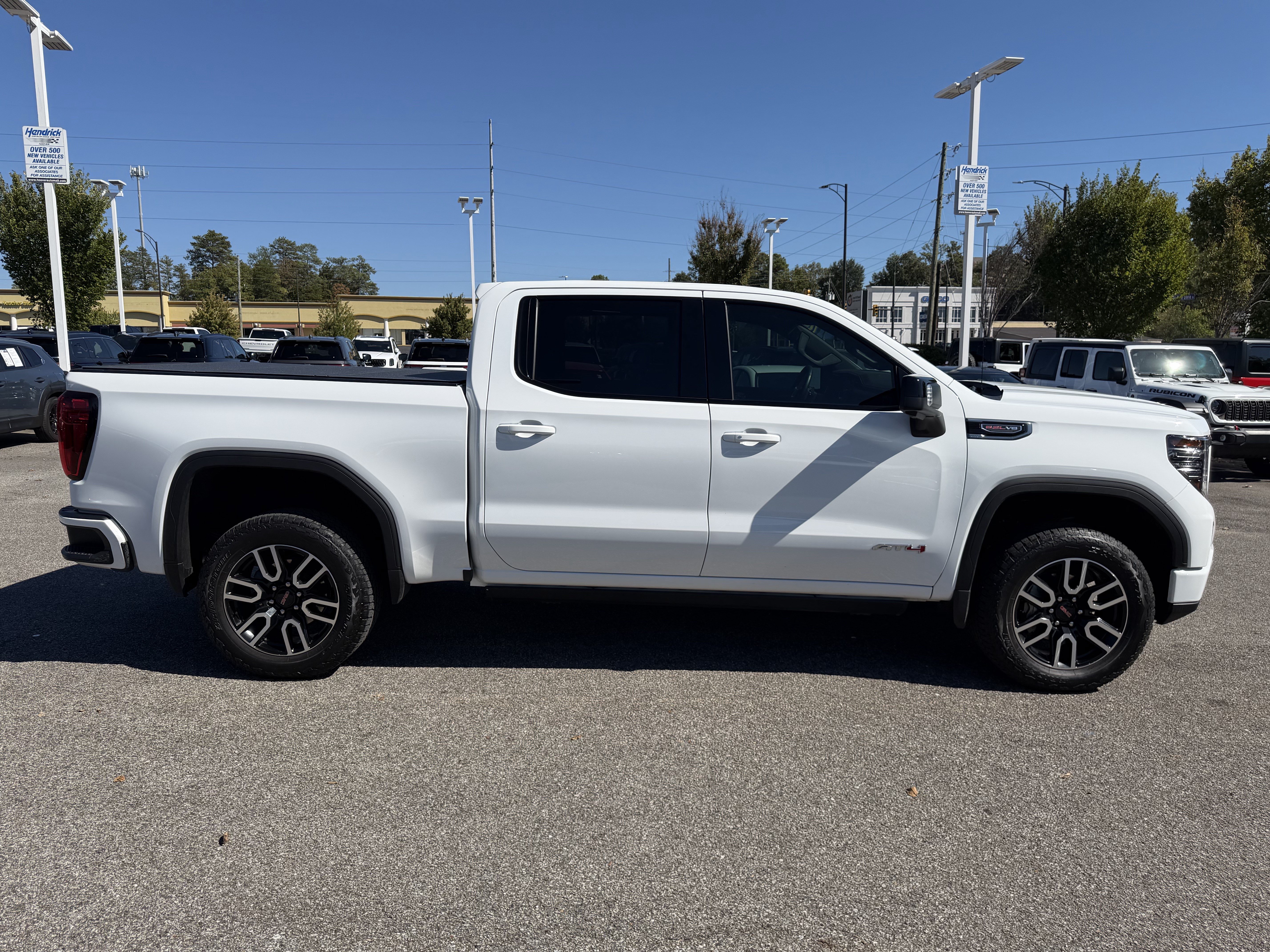 Used 2026 GMC Sierra 1500 AT4 w/ AT4 Preferred Package AWD/4WD image 11