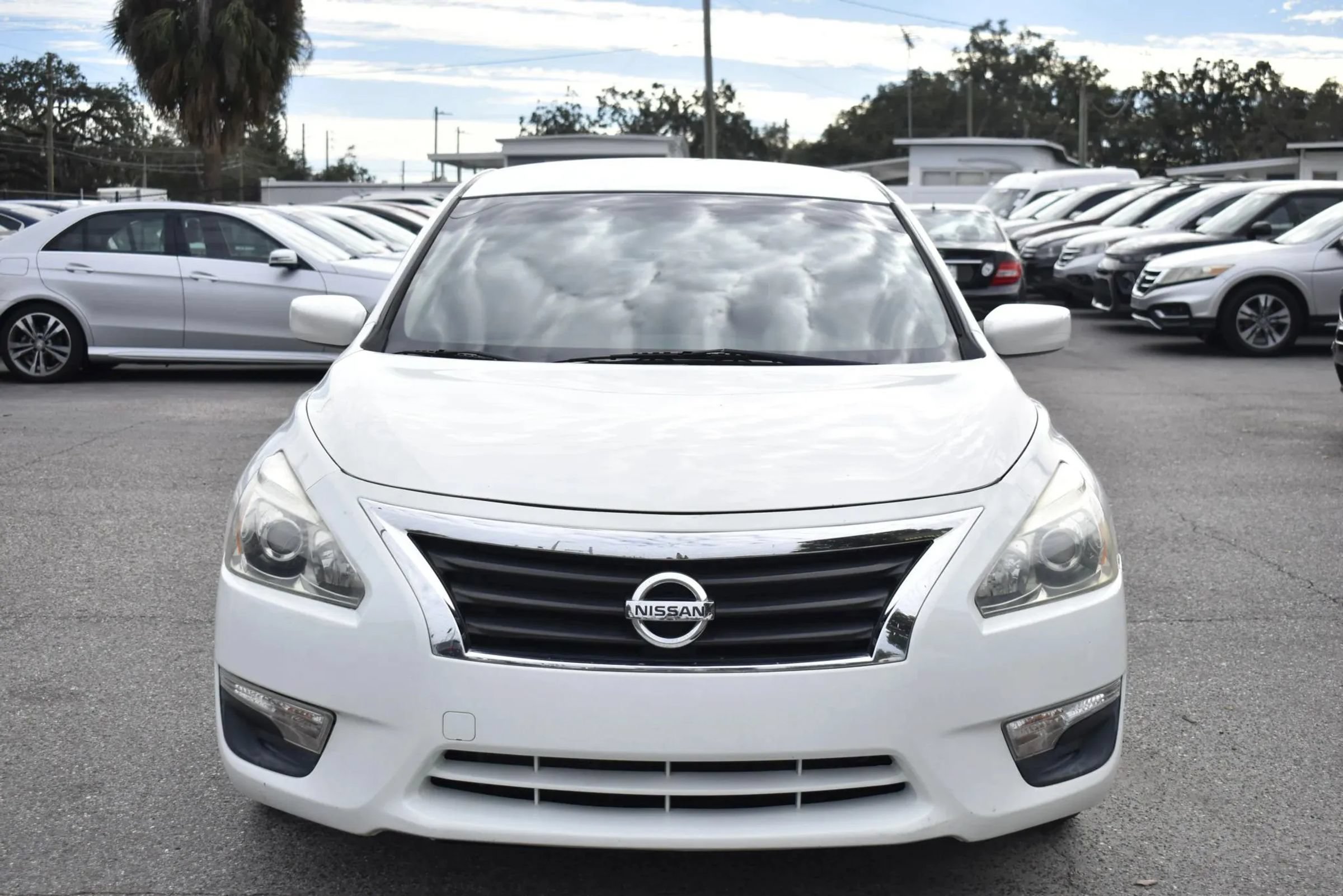 Used 2015 Nissan Altima 2.5 S w/ Power Driver Seat Package FWD image 3