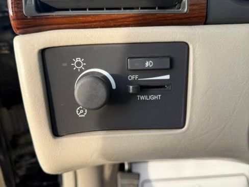 Used 2000 Cadillac Eldorado ESC w/ Comfort/Convenience Pkg image 15