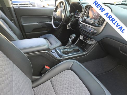 Used 2022 Chevrolet Colorado Z71 image 39