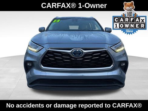 Used 2023 Toyota Highlander Limited FWD image 2