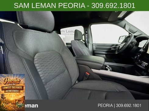 New 2026 RAM 1500 4x4 Crew Cab image 29